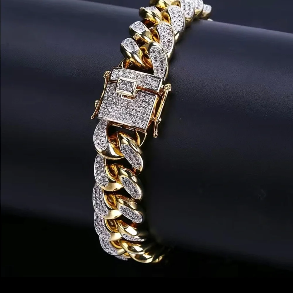 Men’s and women’s gold plated sparkle iced out Cuban chain link bracelet